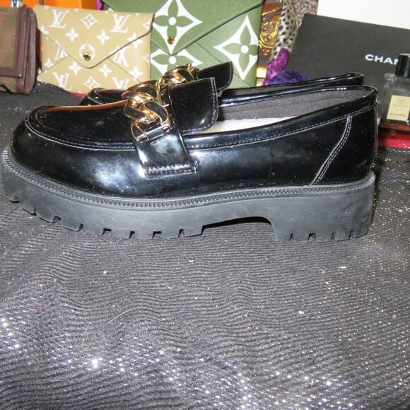Lattelier Black Patent Platform Penny Loafers w/ Gold Chain size 6 - Picture 14 of 15